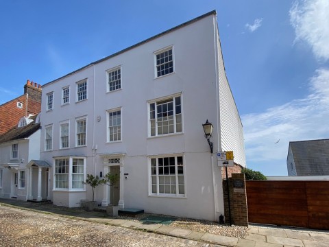 View Full Details for Watchbell Street, Rye, East Sussex TN31 7HB
