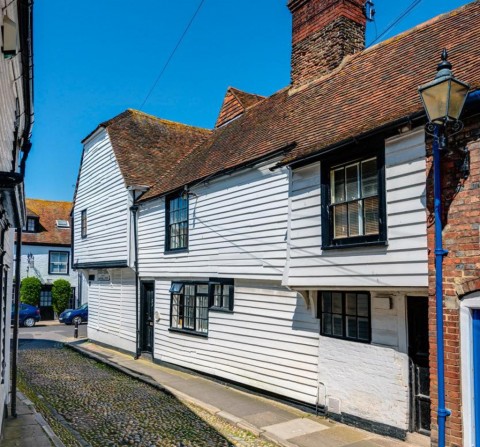 View Full Details for Church Square, Rye, East Sussex TN31 7LA