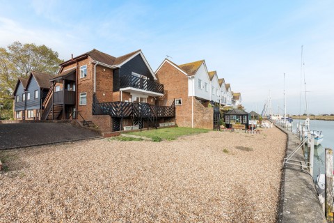 View Full Details for 4 Rock Channel Quay, Rye, East Sussex TN31 7DL
