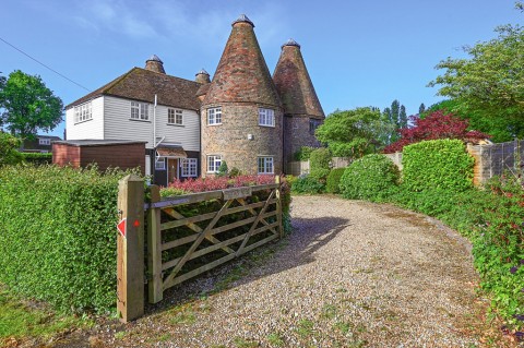 View Full Details for Wittersham Road, Iden, Near Rye, East Sussex TN31 7XB