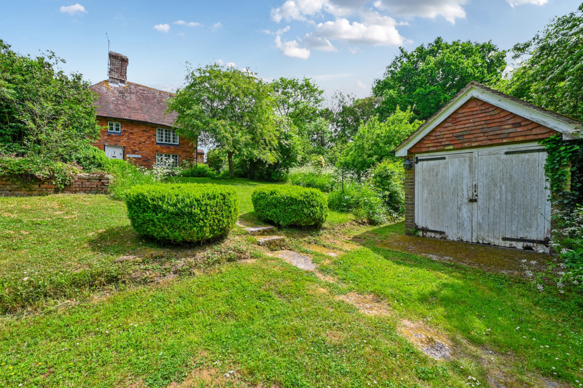 Images for Mounts Lane, Rolvenden Layne, Cranbrook, Kent TN17 4NU