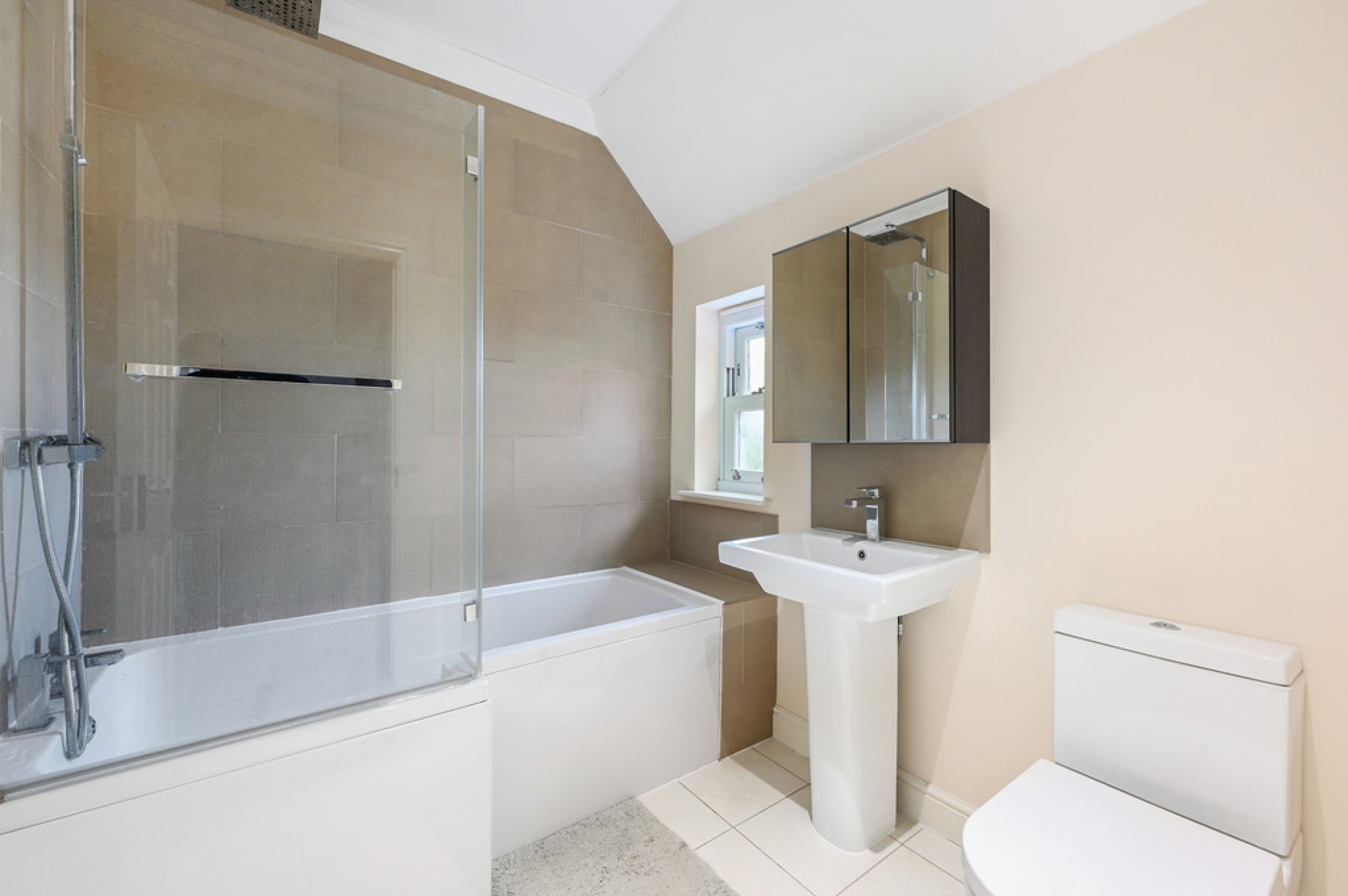 Images for Applegate Court, Appledore, Kent TN26 2AQ