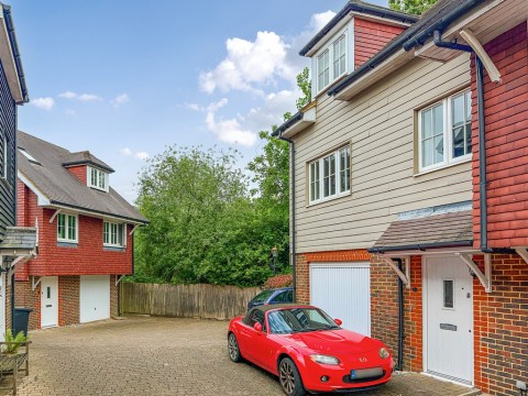 View Full Details for Burnhams, Rye, East Sussex TN31 7LW