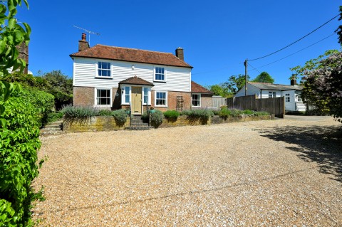 View Full Details for Bowlers Town, Rye Foreign, Rye, East Sussex TN31 7UR