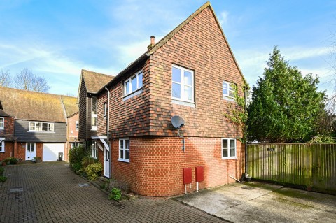View Full Details for Forge Mews, Rye, East Sussex TN31 7DD