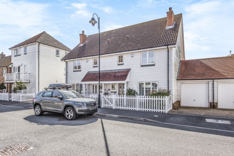 View Full Details for 3 Whitesand Drive, Camber