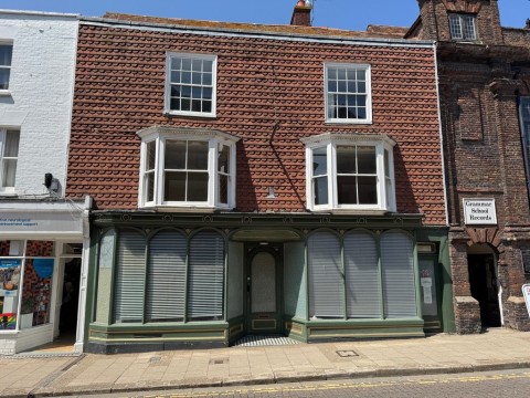 View Full Details for 15 High Street Rye